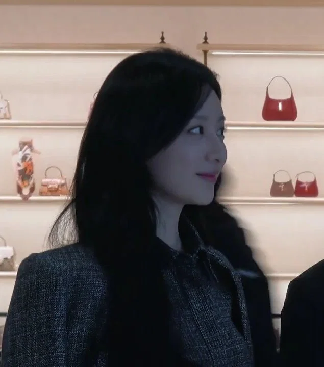 [잡담] 김지원) 저화질 속에서도 자기주장 쩌는 김지원 | 인스티즈