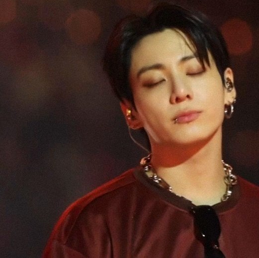 [잡담] 정국 20대초반때랑 지금 분위기 완전달라 | 인스티즈