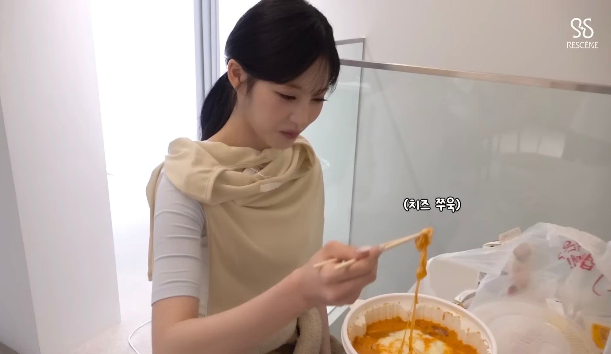 [잡담] 이거 엽떡 로제 맞지? | 인스티즈