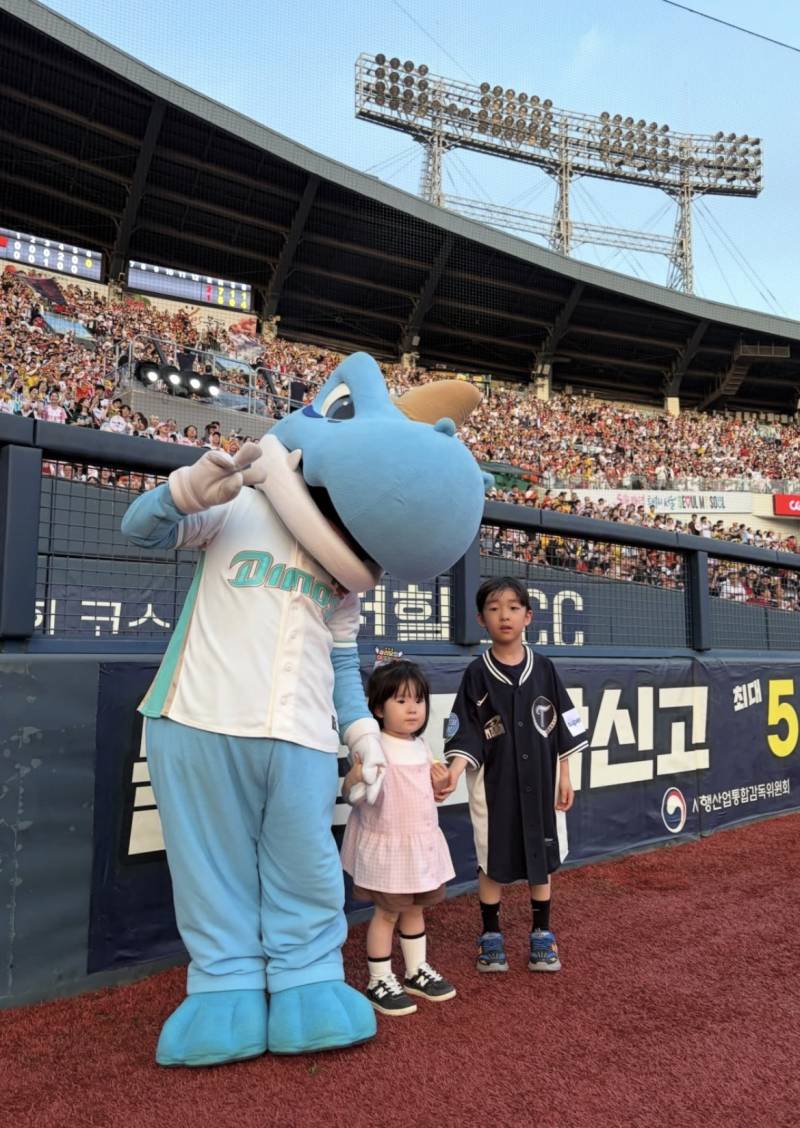 [잡담] 이든이랑 하솜이 둘다 말랑말랑하게 생김 | 인스티즈