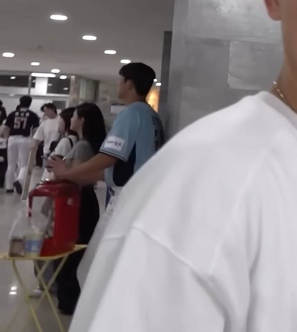 [잡담] 고동들아 우리 내향감자 또 무리했나봐 | 인스티즈
