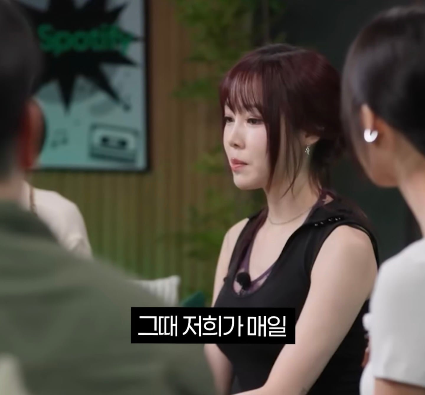 [정보/소식] 여자친구 데뷔초 빗속 투혼 사건 당시 사석에서 만나 비꼬면서 말한 아이돌 | 인스티즈