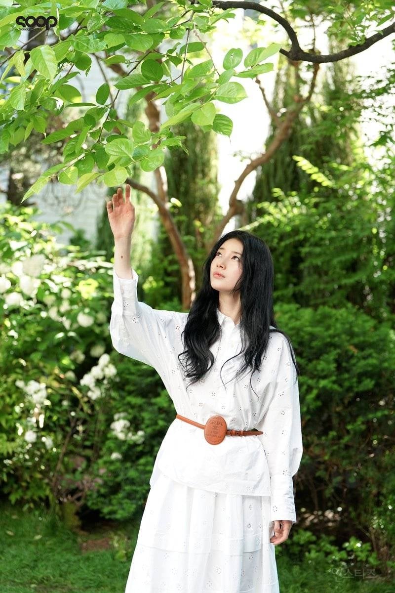 오늘자 배수지 셀린느 현장 비하인드 사진들.jpg | 인스티즈