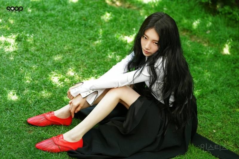 오늘자 배수지 셀린느 현장 비하인드 사진들.jpg | 인스티즈