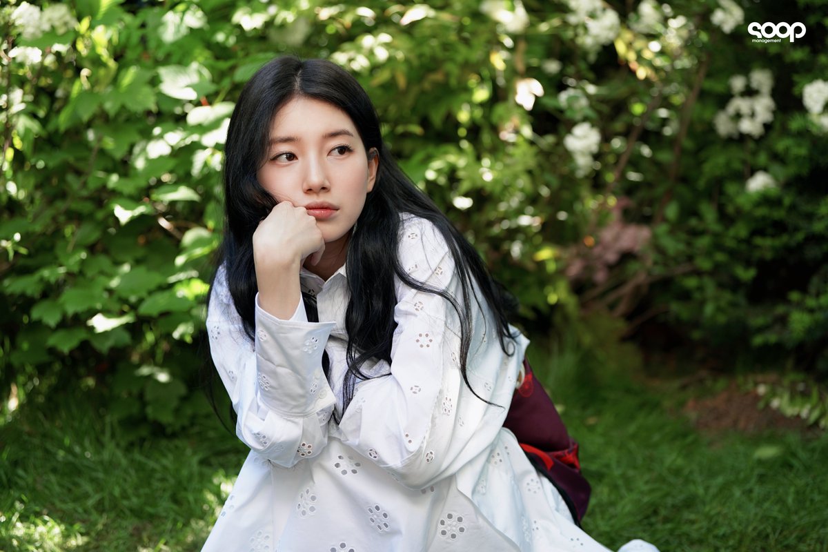 [잡담] 260713 수지 소속사 트위터 올린 수지 셀린느 현장 사진들 | 인스티즈