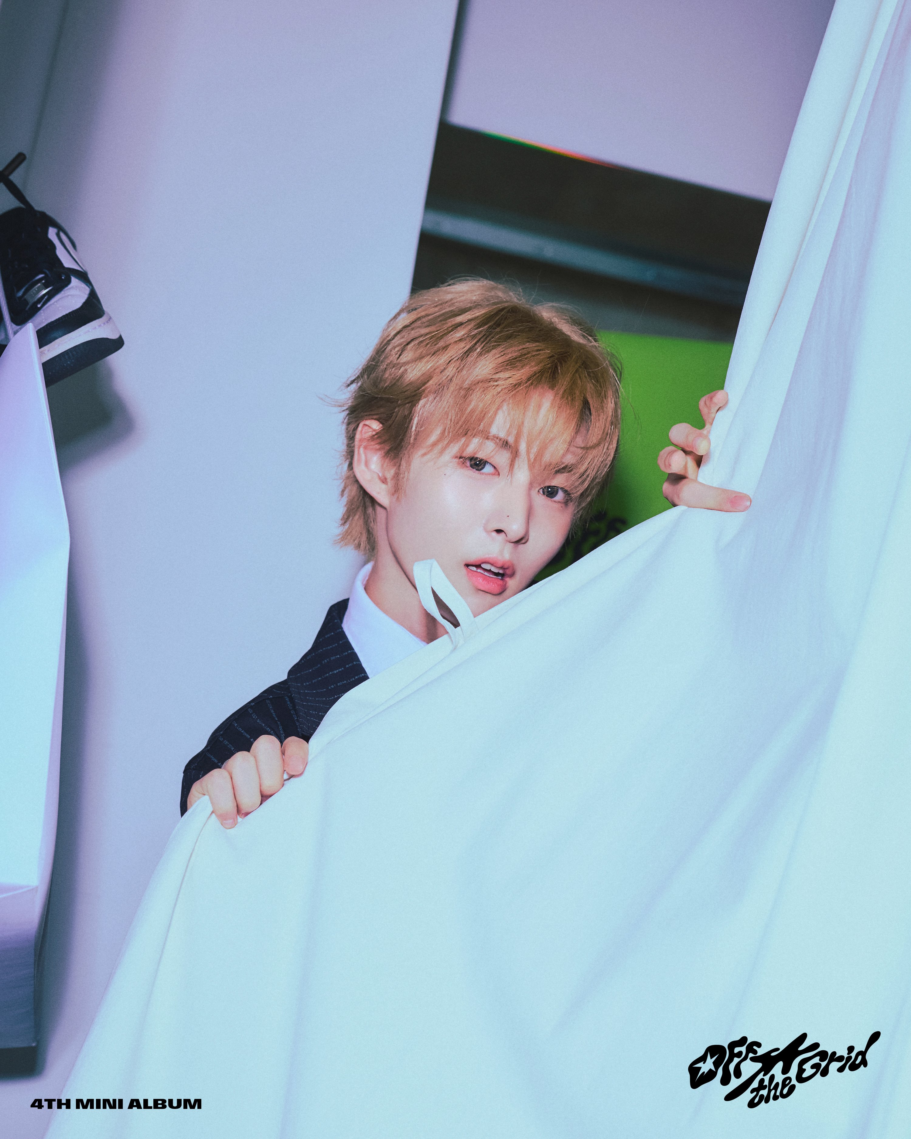 [잡담] 루네이트 4TH MINI ALBUM 'Off the Grid'Concept Photo - ON Ver.👟 | 인스티즈