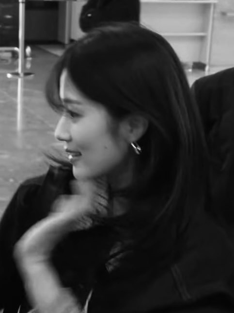 [잡담] 김혜윤 홍경 같작 보고싶다 영화면 더 좋음 둘이 감정싸움하고 지지고볶는 영화 | 인스티즈