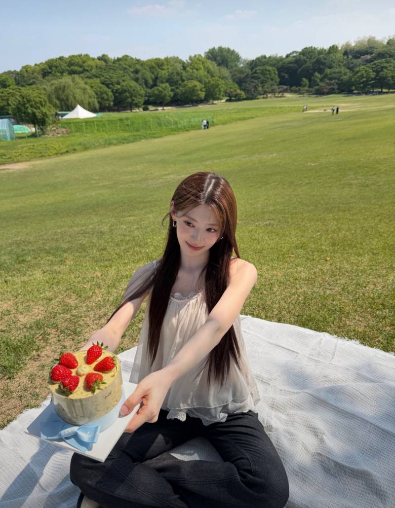 [잡담] 옷 살말 해줘!!!! | 인스티즈