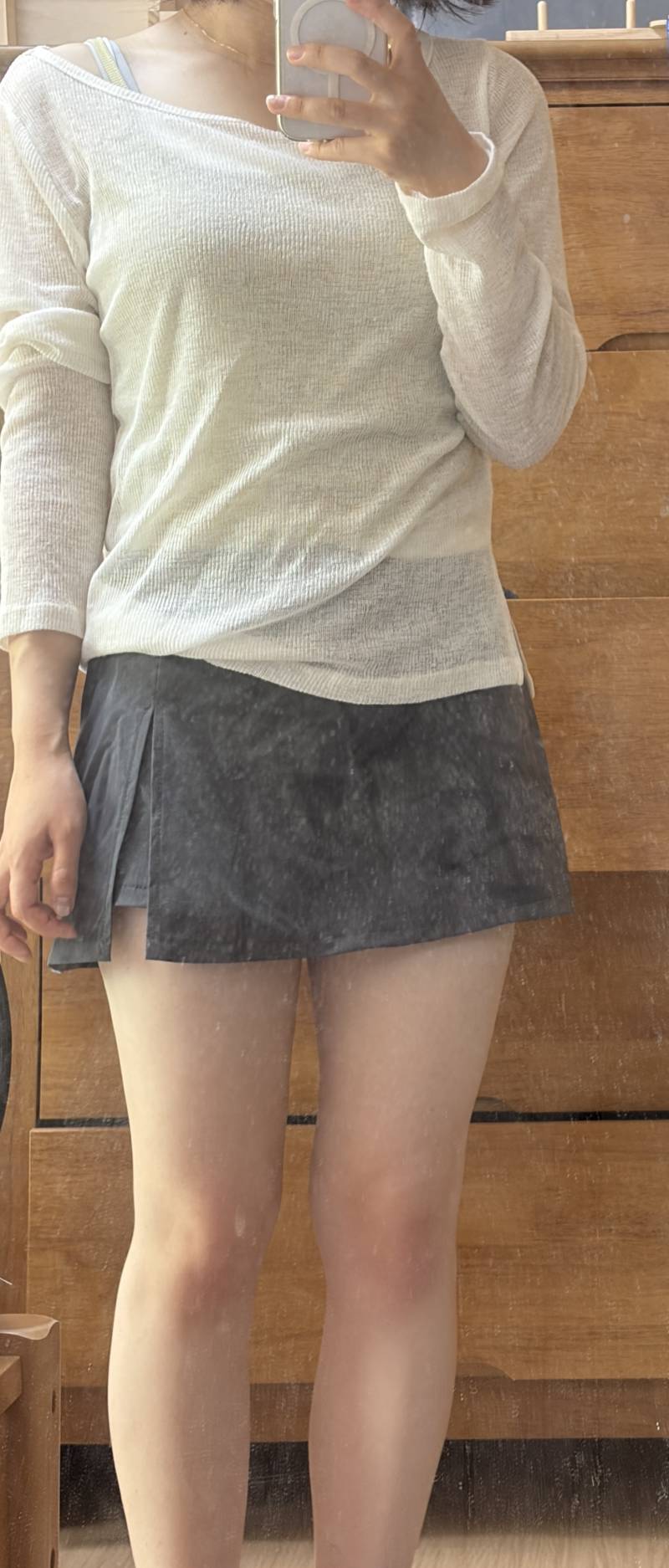 [잡담] 금욜날 오랜만에 데이트가는데 코디어때??? | 인스티즈
