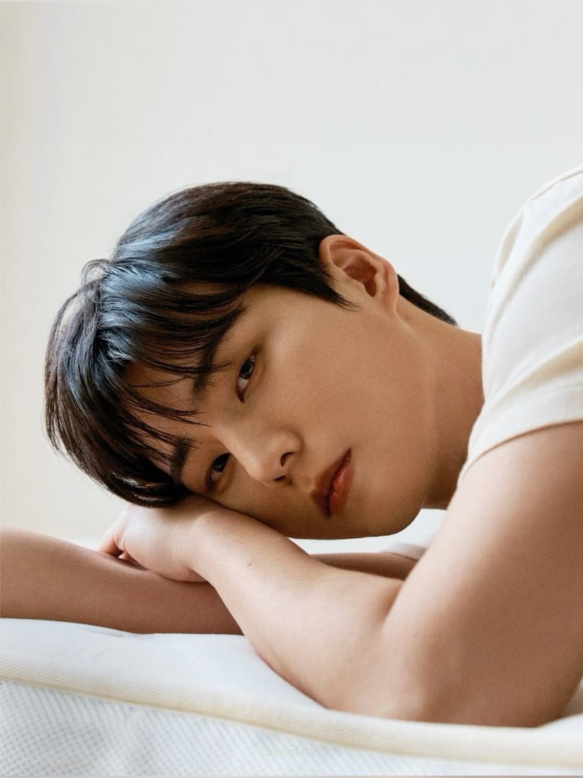 [잡담] 영케이 엎드린 포즈 ㄹㅇ 필승 포즈 | 인스티즈