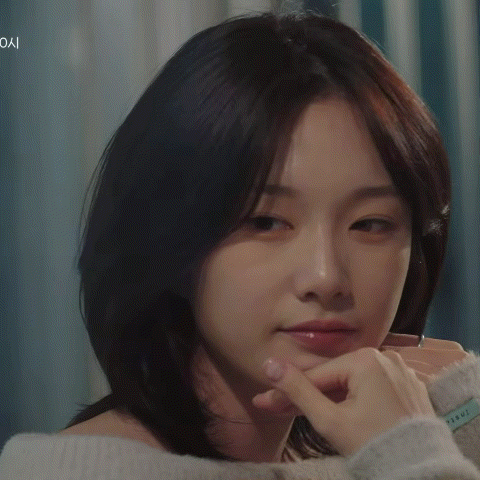 [잡담] 핱시 유경은 배우할 생각 없나...? | 인스티즈