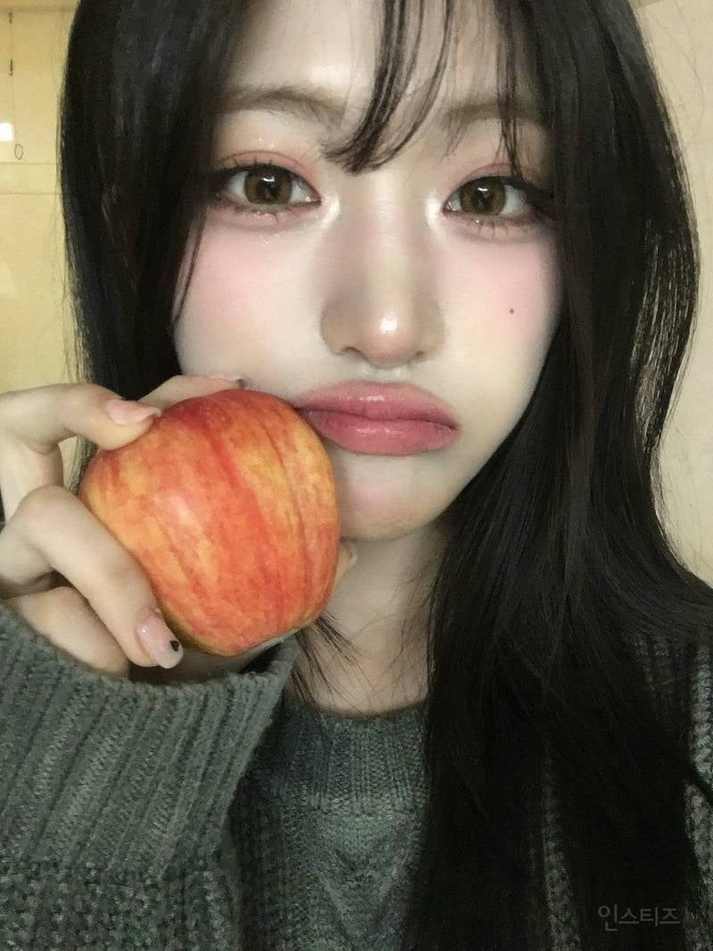 사복만 입으면 모리걸 그 자체가 된다는 아이돌 | 인스티즈