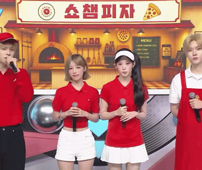 [잡담] 오늘 리브 메이 쇼챔 엠씨 착장 ㅋㅋㅋㅋ | 인스티즈