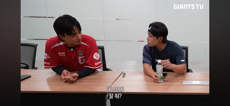 [잡담] 박정민이 이렇게 커? 황성빈이 이렇게 작아? | 인스티즈
