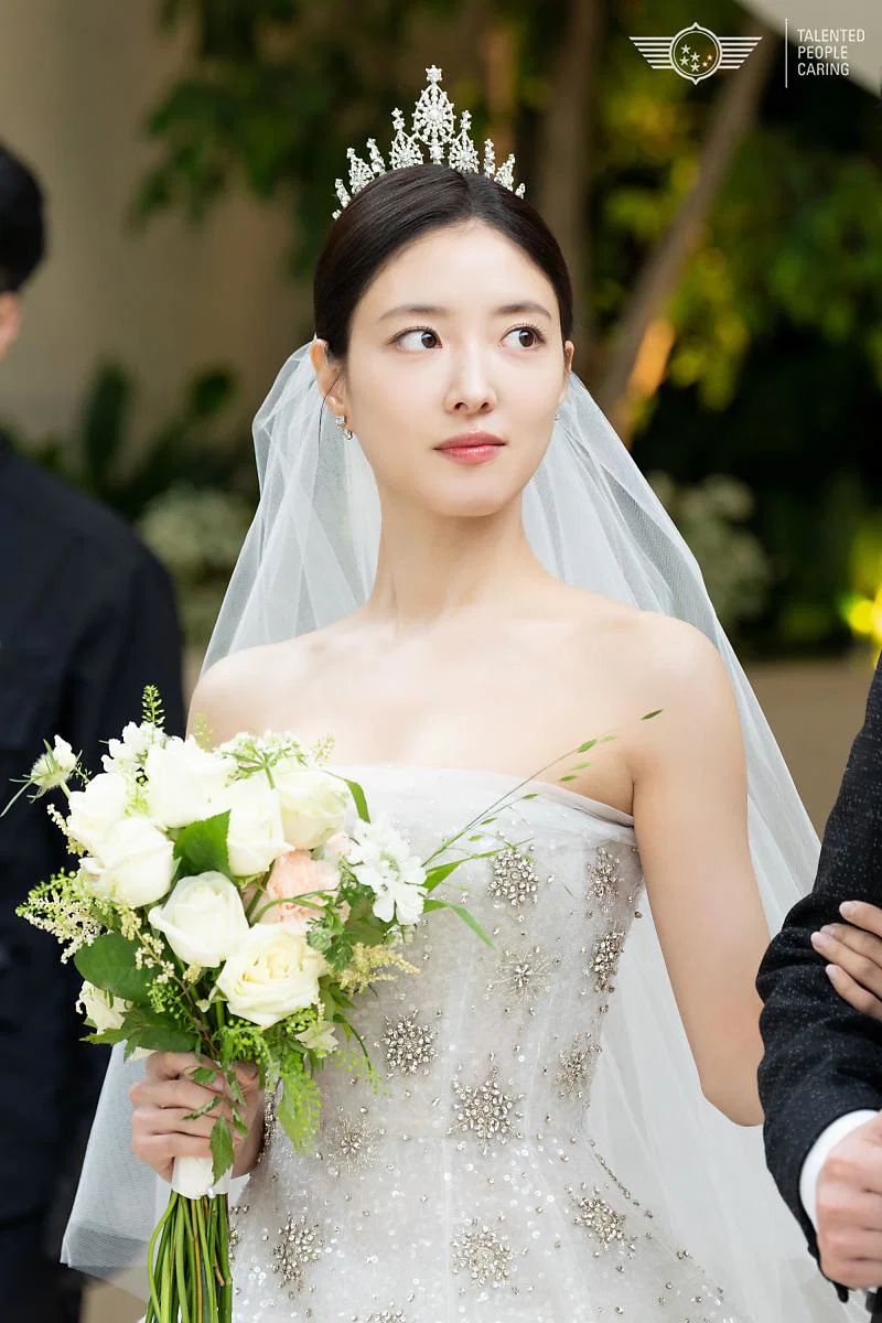 [잡담] 익인들이 뽑는 드라마 속 내 취향의 웨딩드레스는? 👗 💍 | 인스티즈