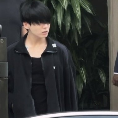 [잡담] 지금 당장 정국이 보러 파리로 가고 싶다 | 인스티즈
