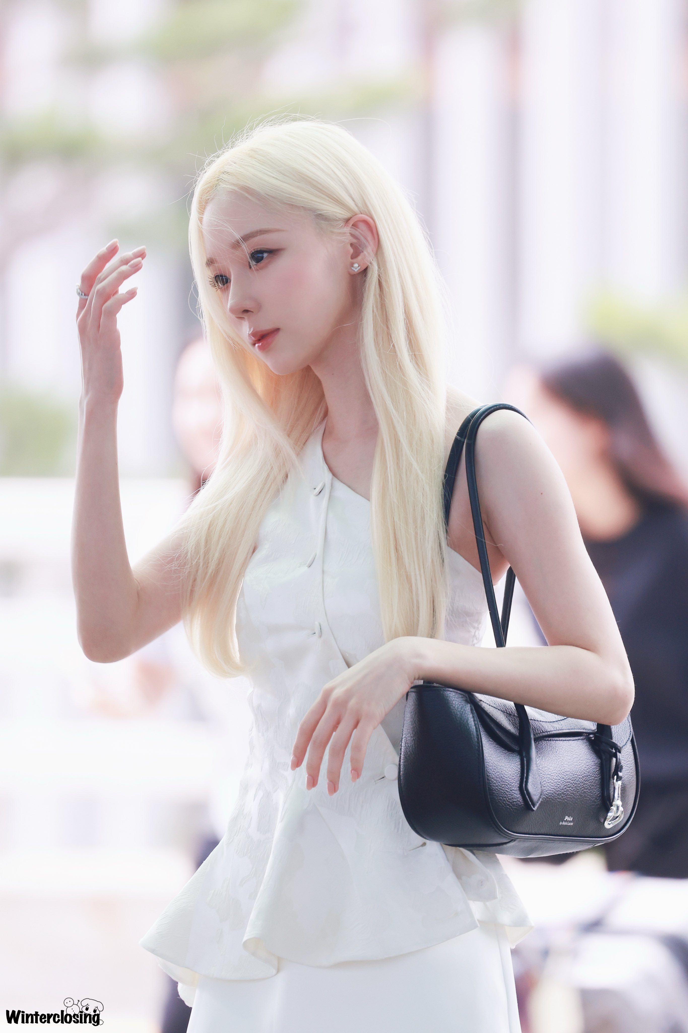[잡담] 윈터 쇼메 엠버서더 하려나? | 인스티즈