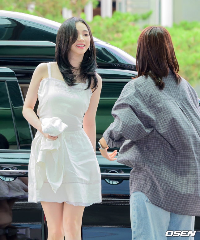 [잡담] 오늘자 도쿄 출국한 에스파 기사사진 | 인스티즈