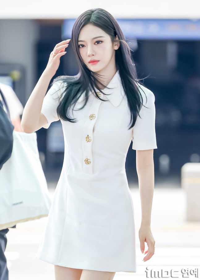 [잡담] 오늘자 도쿄 출국한 에스파 기사사진 | 인스티즈