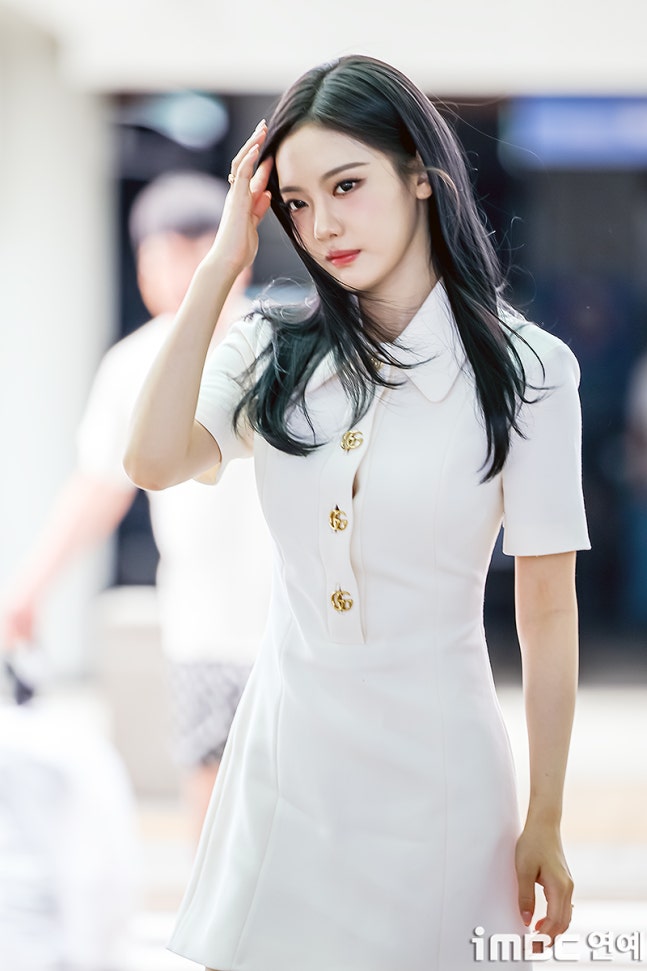 [잡담] 오늘자 도쿄 출국한 에스파 기사사진 | 인스티즈