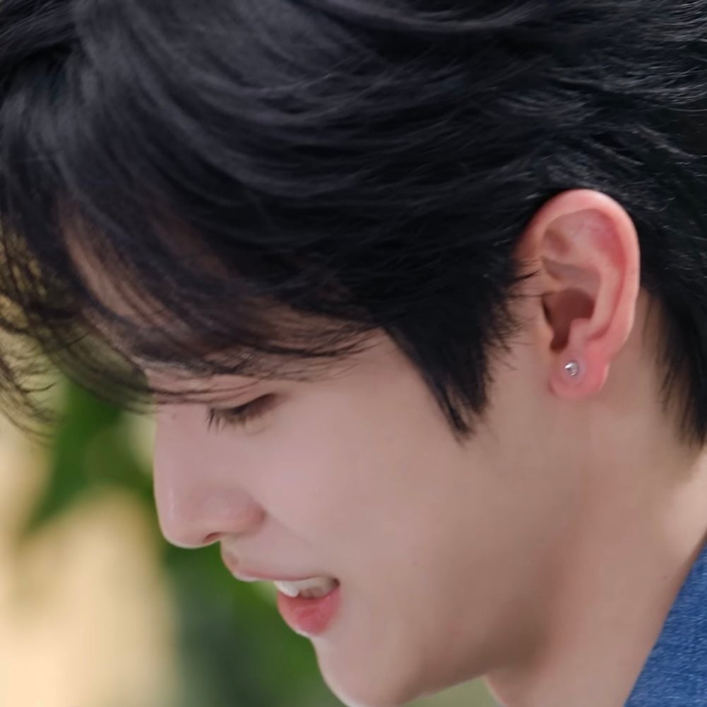 [잡담] 오늘 에터뷰 성찬이 진짜 예쁘다ㅜㅜ | 인스티즈