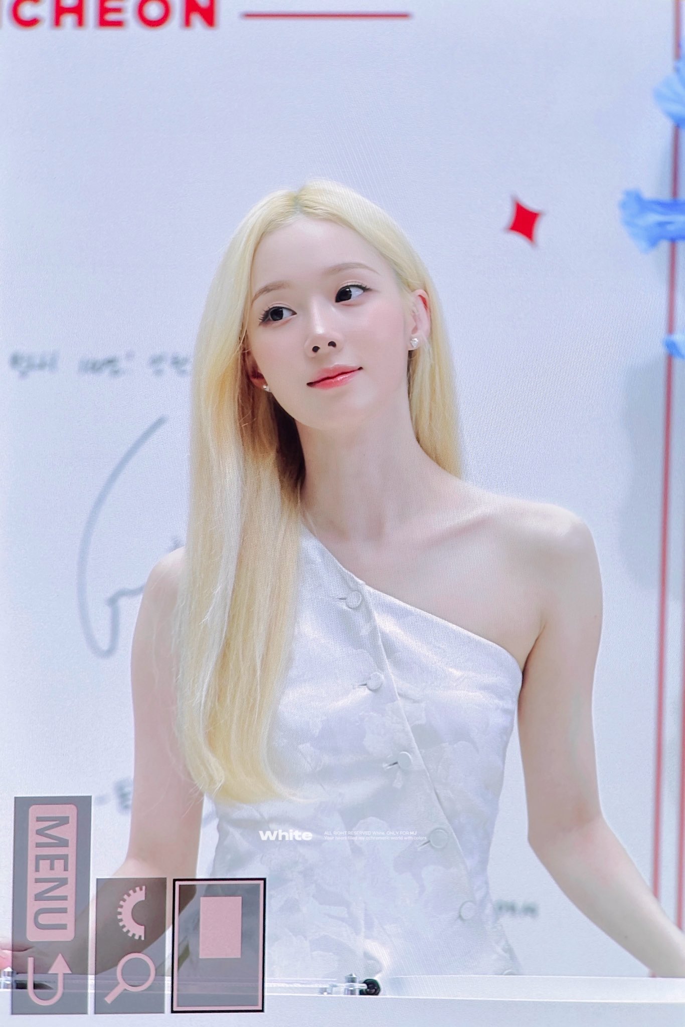 [잡담] 260716 롯데면세점 행사 참석한 지민정 | 인스티즈