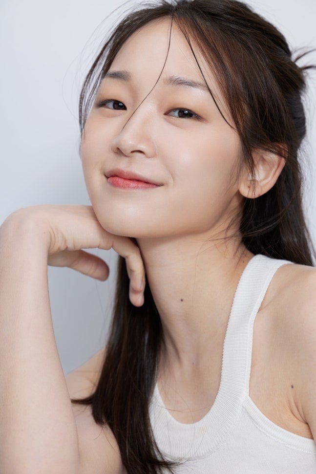 [정보/소식] 최애의사원) '군체' 왕따소녀 이담희, 신입사원 된다..'최애의 사원' 캐스팅(공식) | 인스티즈