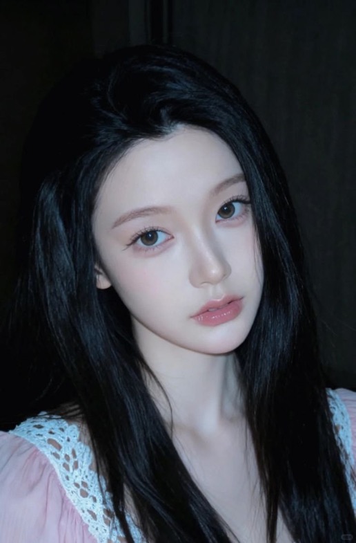 [잡담] 얘들아 이 두사람 같은 사람같아???? | 인스티즈