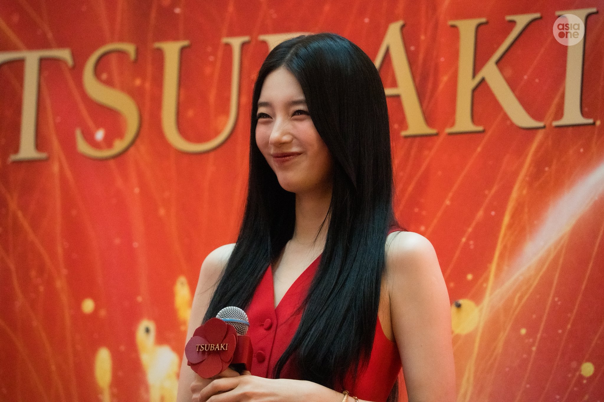 [잡담] 수지) 오늘 싱가포르 츠바키 행사 수지 직찍 | 인스티즈