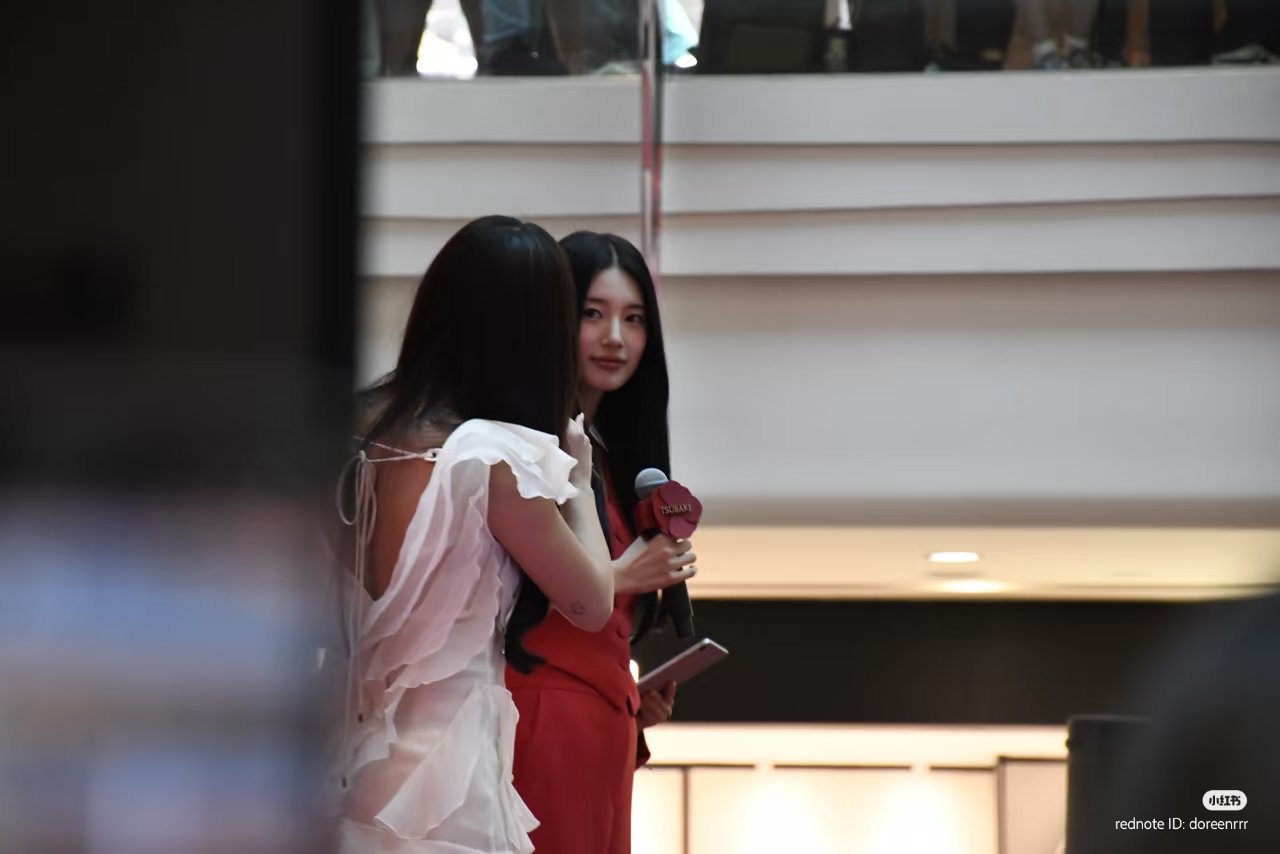 [잡담] 수지) 오늘 싱가포르 츠바키 행사 수지 직찍 | 인스티즈