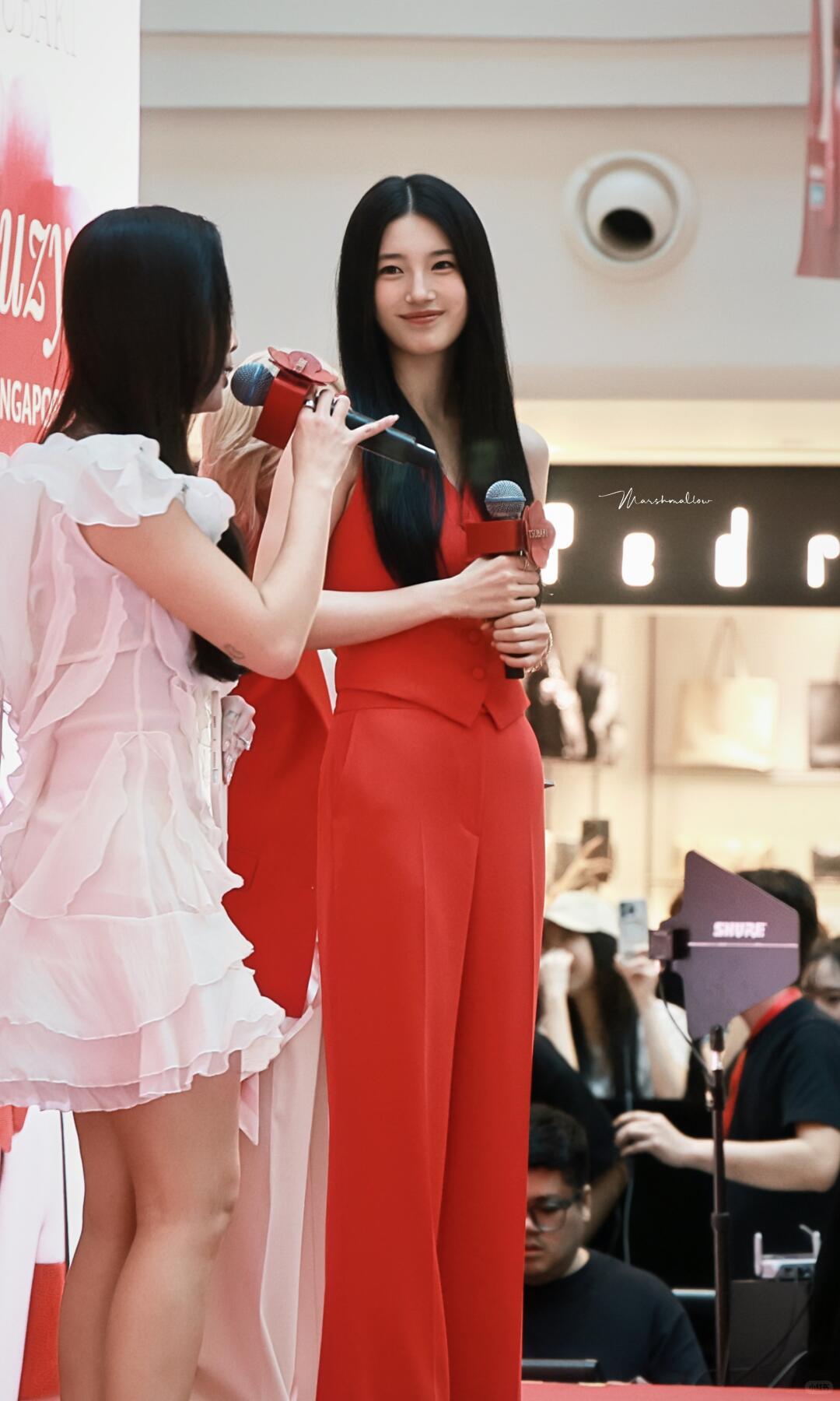[잡담] 수지) 오늘 싱가포르 츠바키 행사 수지 직찍 | 인스티즈