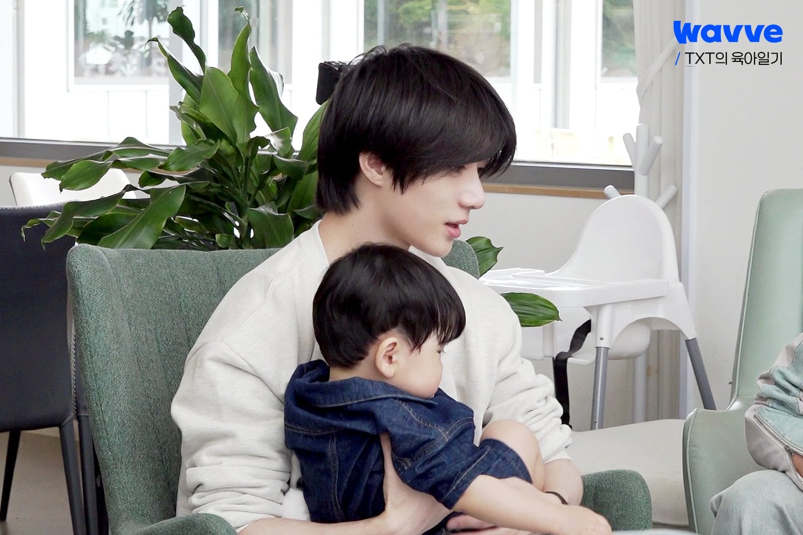 [잡담] 오늘자 공개된 유준이 비하인드 사진이라는데 | 인스티즈