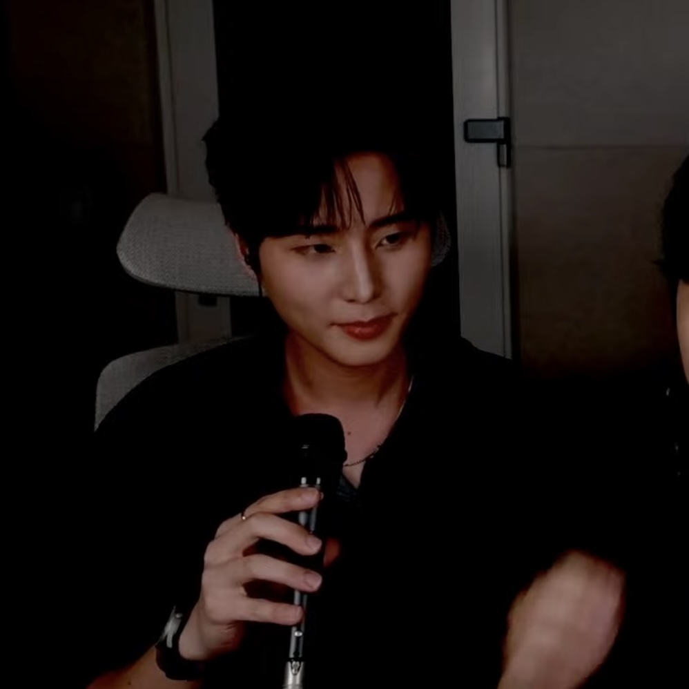 [잡담] 영케이 얼굴 뭐지 라이븐데 어케 이래 | 인스티즈