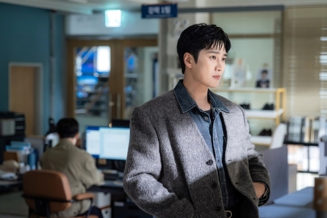 [정보/소식] 재벌형사2) 김부장 다음은 최고 재력가 안보현 "강력한 사이다 쾌감 줄 것”(재벌X형사2) | 인스티즈