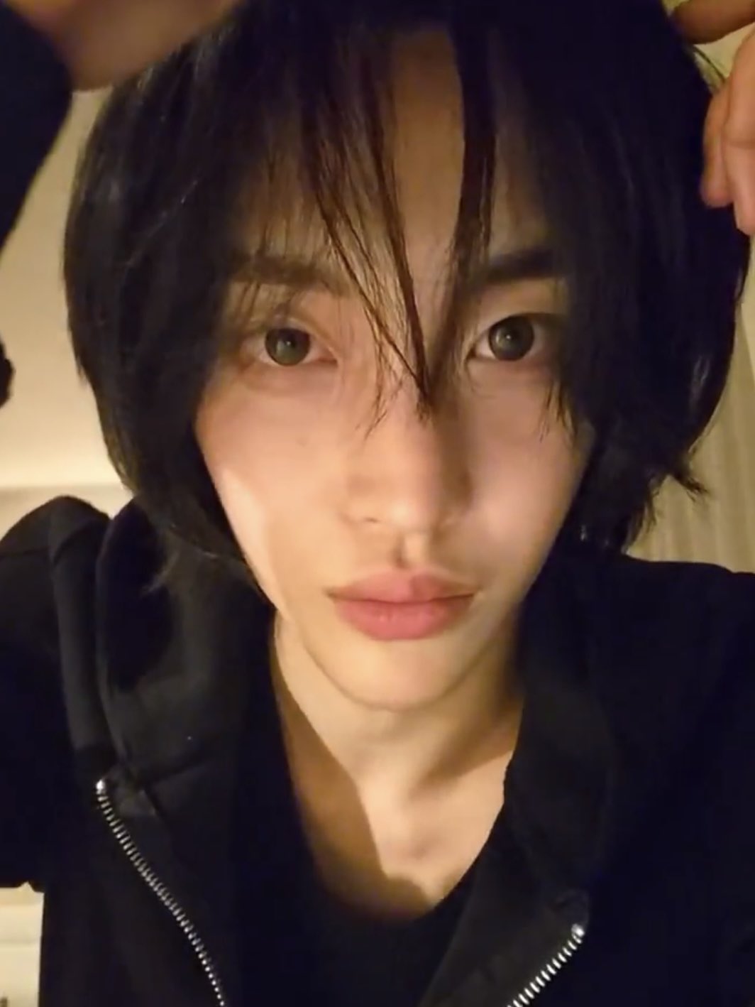 [잡담] 원빈 어제 라방에 콩순이 왔다갔네 | 인스티즈