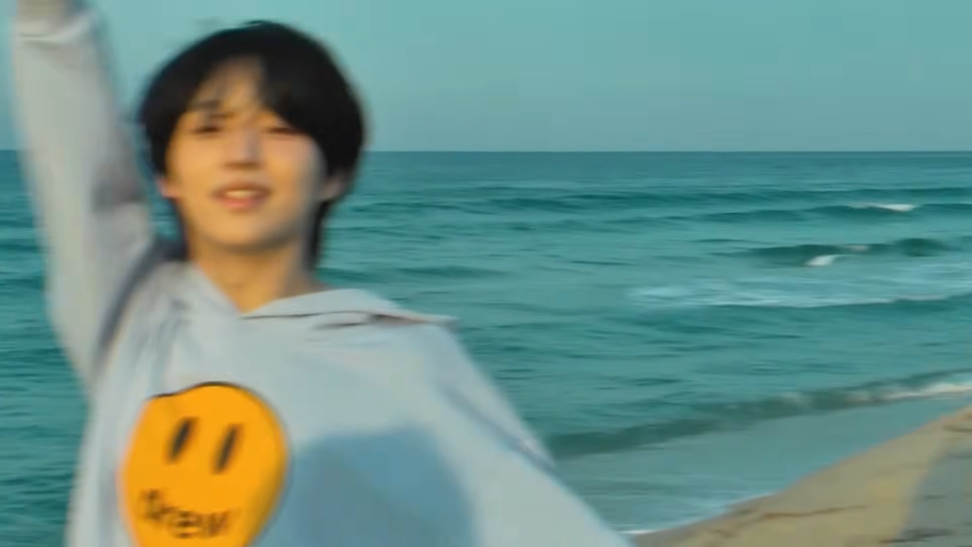 [잡담] 팬송 작사 뮤비 편집까지 직접한 베이온 ㅠㅠ | 인스티즈