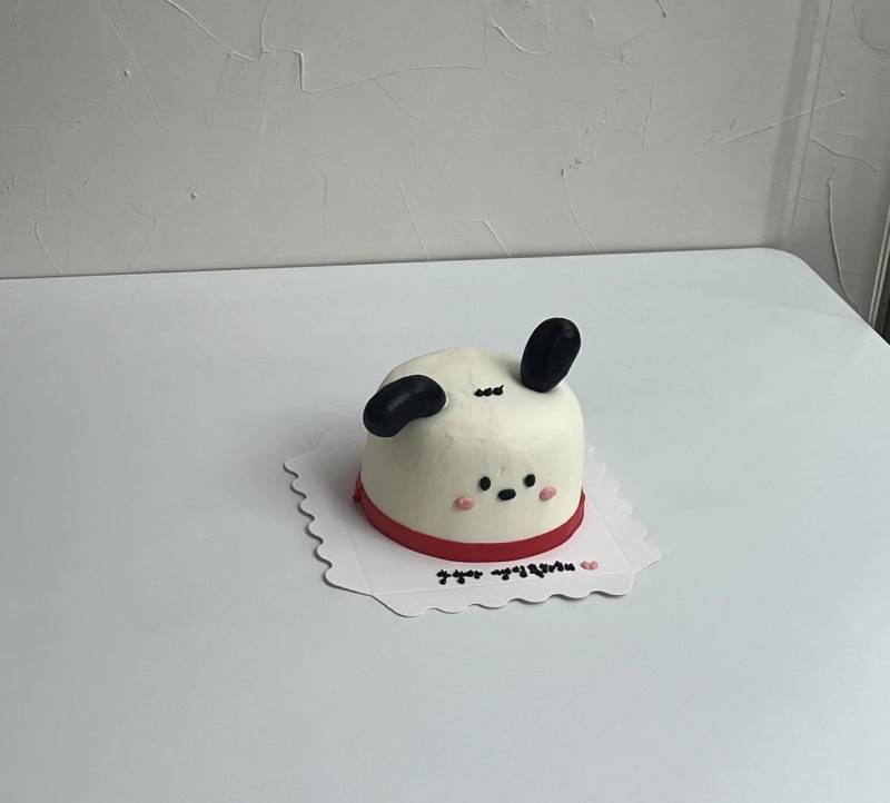 [잡담] 익들아 이 생일케이크 밤티야??? 도와줘.. | 인스티즈