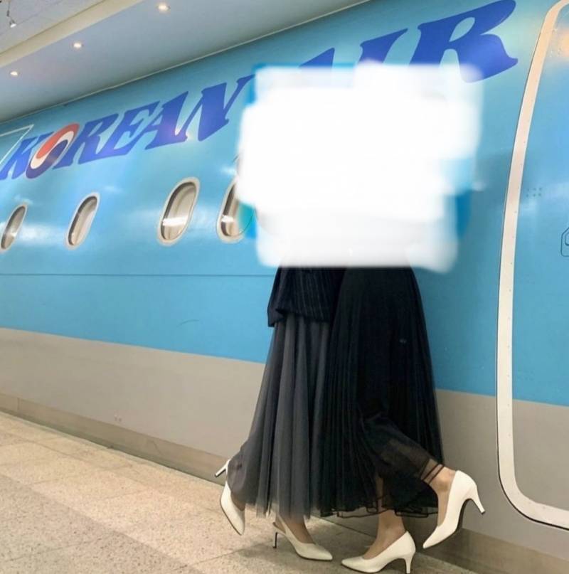 [잡담] 항공과 학생들은 왜 이런 치마를 좋아하는거야? | 인스티즈