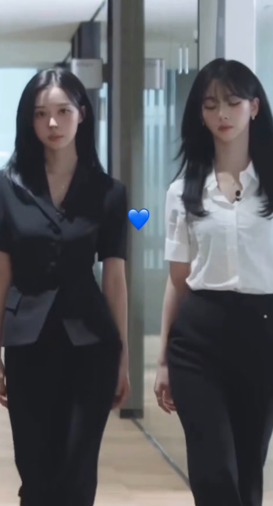 [잡담] 둘 다 너무 예쁨 카리나 목길이 대박이야 얼굴형 | 인스티즈