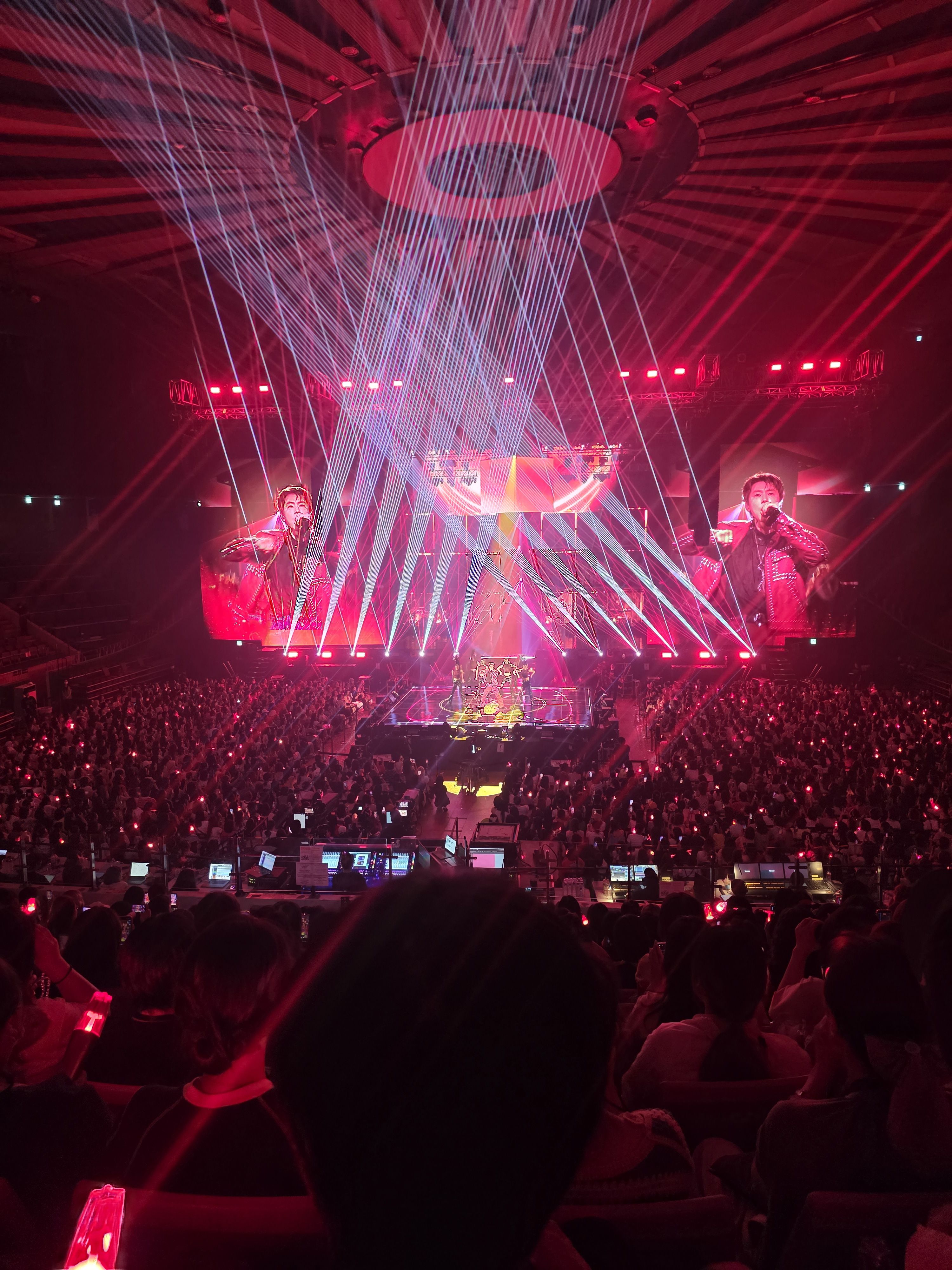 [잡담] 성찬이는 콘서트 사진을 엄청 잘찍는듯? | 인스티즈