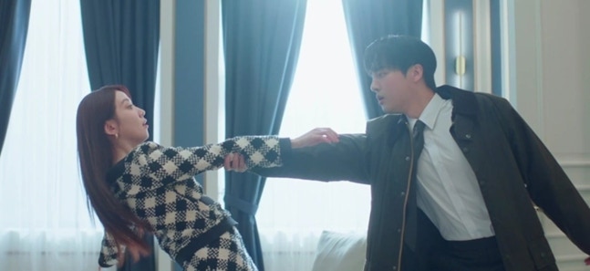 [정보/소식] 오싹한연애) 시청률 참패 당했다…여주 이름값에도 3.0% 저조한 출발, 소지섭과 8배 격차 ('오싹한연애')[종합] | 인스티즈