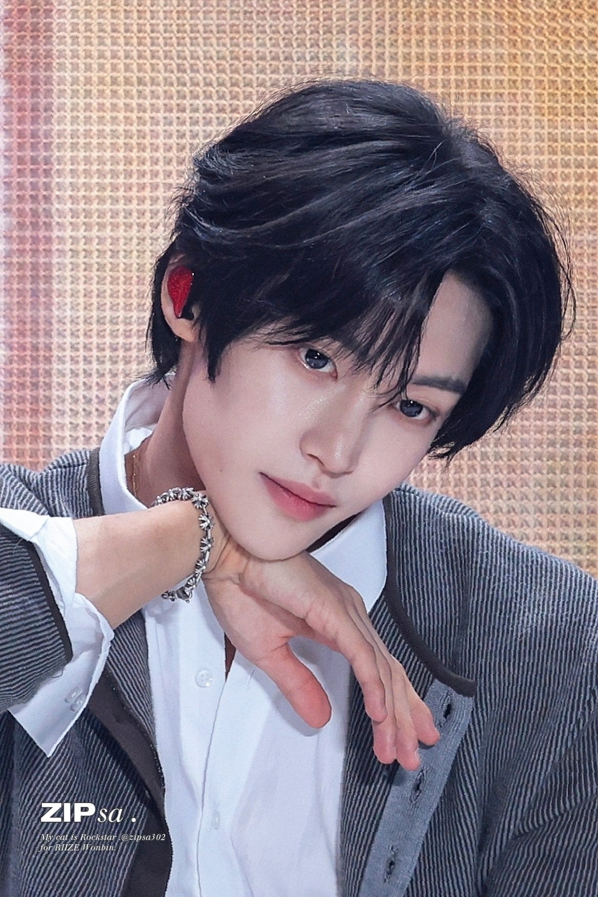 [잡담] 라이즈 원빈 렌즈 안낀게 더 잘생긴거 같지 않아?? | 인스티즈