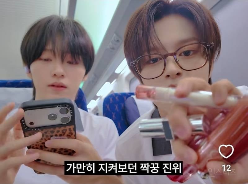 파우치에 틴트를 5개 이상 들고다니는 남돌.jpg | 인스티즈