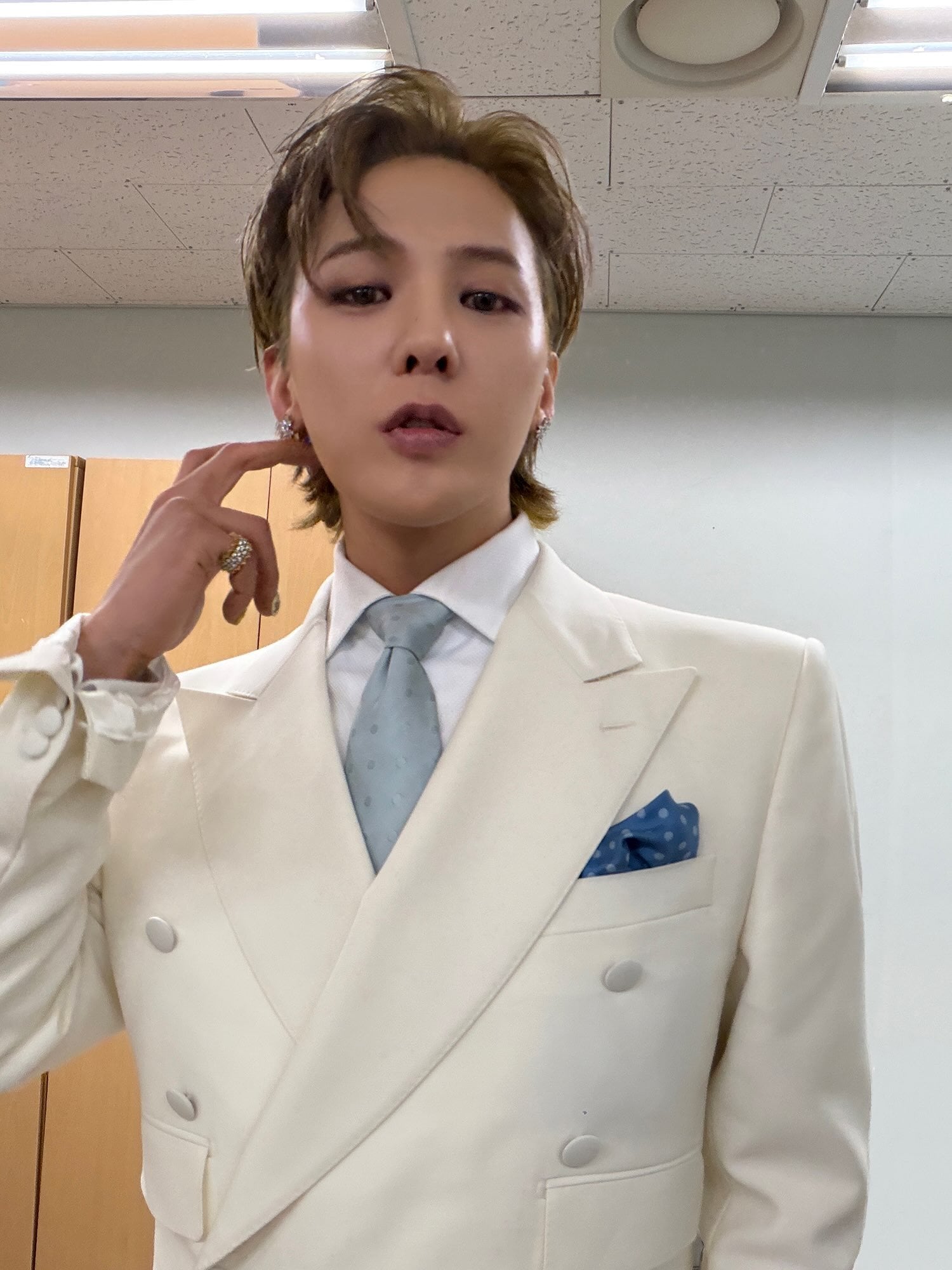 [잡담] 지디는 톤다운해도 이뿌다 | 인스티즈