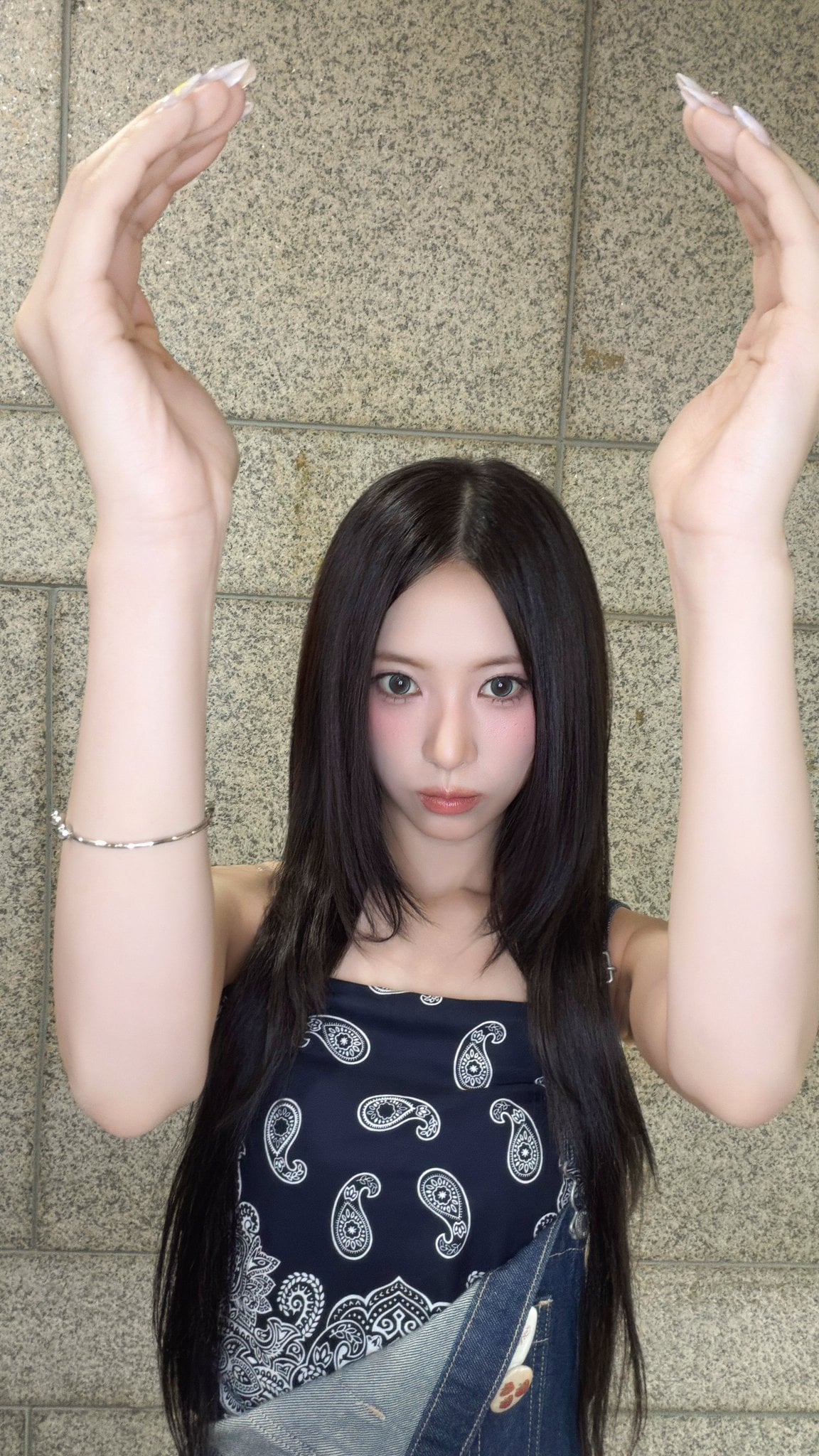 [잡담] 리센느 단체로 배경화면 던져주고 간 거 넘 까와이 | 인스티즈