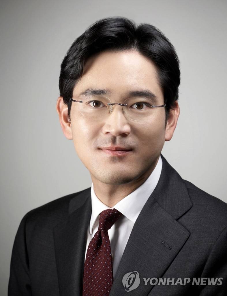 [잡담] 이재용 회장 잘생긴편 아니야? | 인스티즈