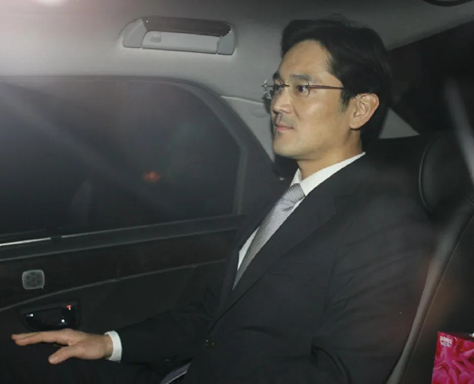 [잡담] 이재용 회장 잘생긴편 아니야? | 인스티즈