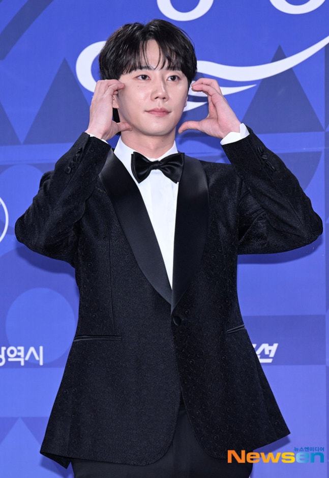 [정보/소식] '강회장' 잭팟, 이준영 군백기도 작품 줄지어 "저답게 다녀올게요”…오늘(21일) 현역 입대 | 인스티즈