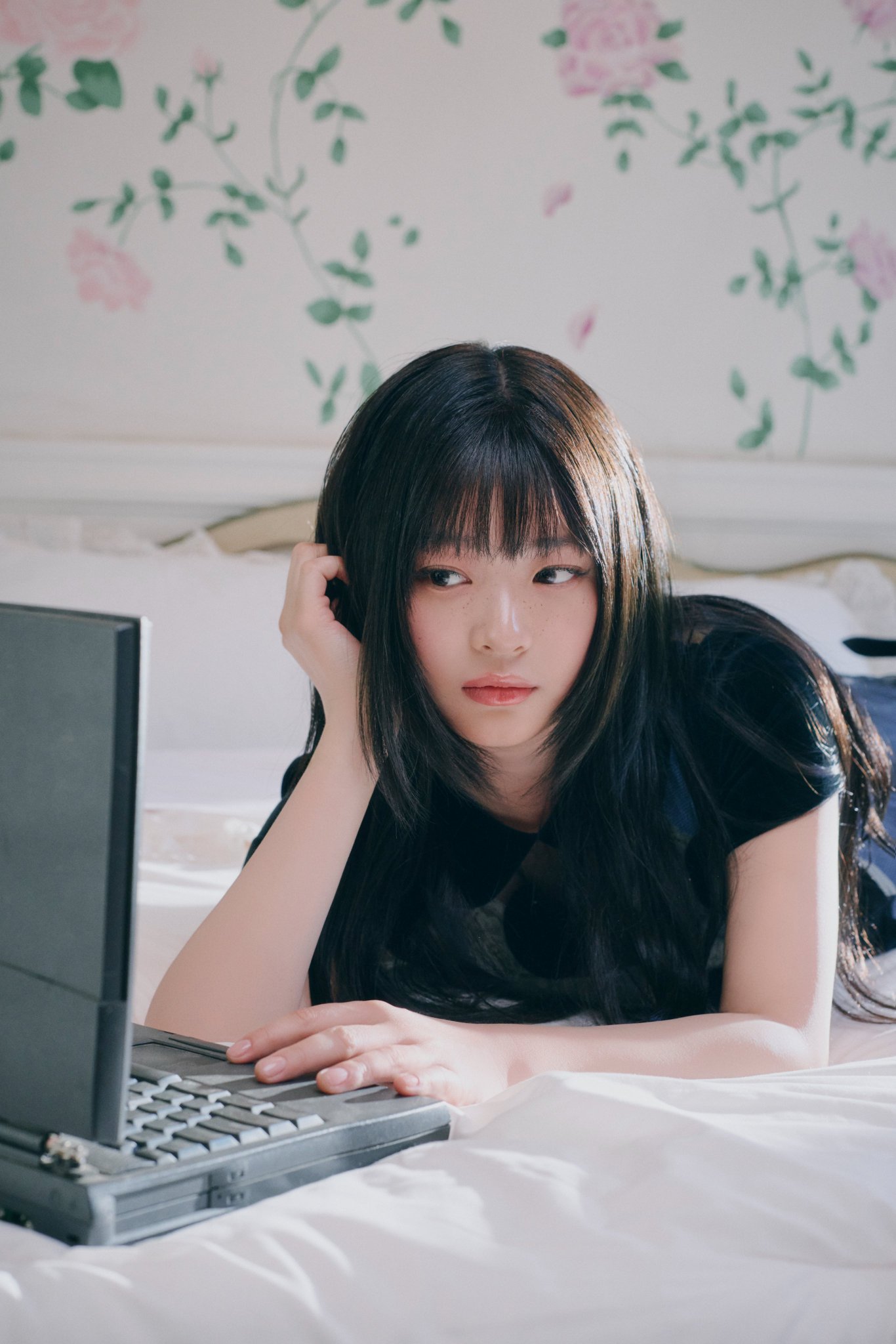 [정보/소식] 뉴진스 4인 복귀 공식 사진 (전부) | 인스티즈