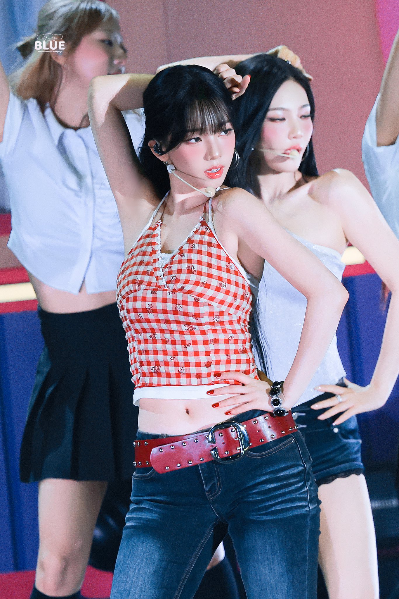 [잡담] 카리나 옷 정보 찾아보다가 내 취저 옷 발견했는데 | 인스티즈